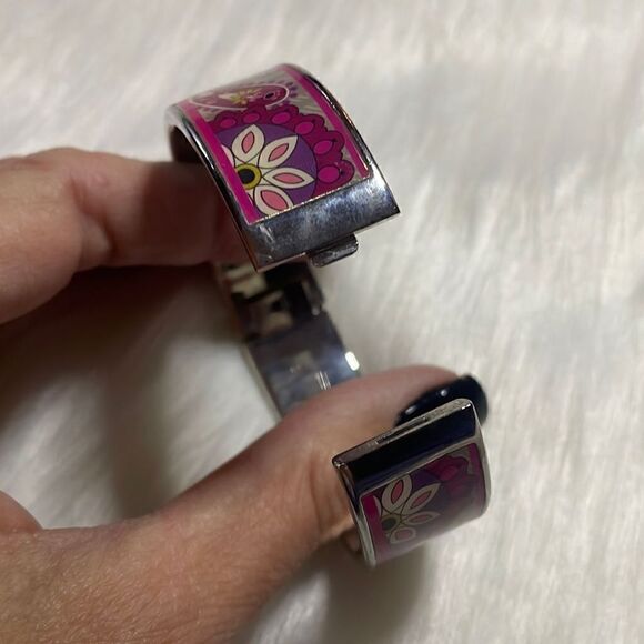 Vera Bradley Bangle Bracelet PAISLEY MEETS PLAID Hinged SILVER PINK - NWT $38 - Picture 3 of 4